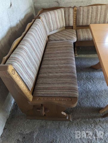 Комплект Кухненски ъглов диван с три стола и маса. , снимка 2 - Дивани и мека мебел - 46435253