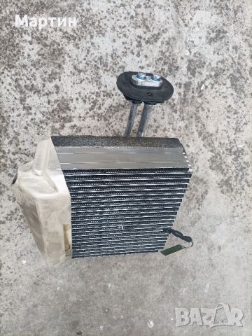 Радиатор за климатик вътре в купето за Kia Sorento - Киа Соренто - дизел 2.5 CRDI 16 V - 140 к.с. , снимка 2 - Части - 45819307