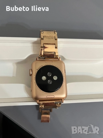 Apple Watch series 3 42мм, снимка 3 - Смарт гривни - 52214575