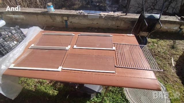 Стъклени рафтове за хладилник 3+1бр 47,5 /30,5см safety glass и решетка