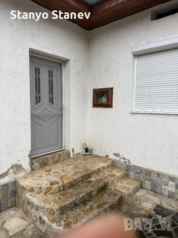 Продавам къща в село Брестовене, снимка 4 - Къщи - 52668731