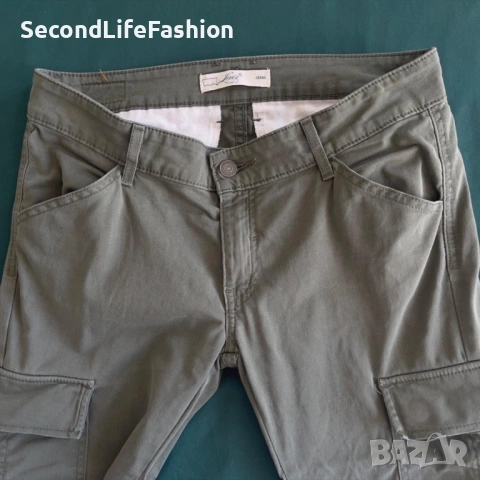 Дамски тесни карго дънки Levis, каки зелени, еластични, с цип до глезена размер M Levi’s, снимка 2 - Панталони - 53349610