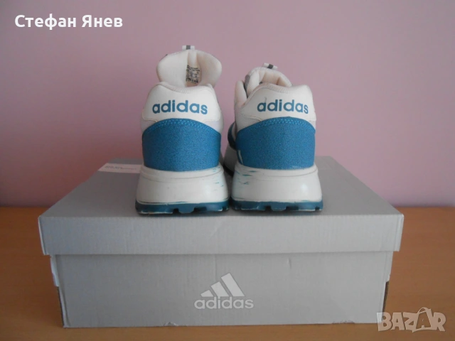 Дамски маратонки Adidas, снимка 2 - Маратонки - 53827898