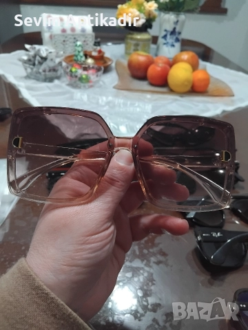 Оргинални маркови слънчеви очила на известни марки, снимка 9 - Слънчеви и диоптрични очила - 52850381