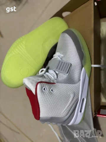 Изключително Редки Nike Air Yeezy 2 Platinum Kanye West баскетболни маратонки кецове мъжки, снимка 3 - Маратонки - 51166654