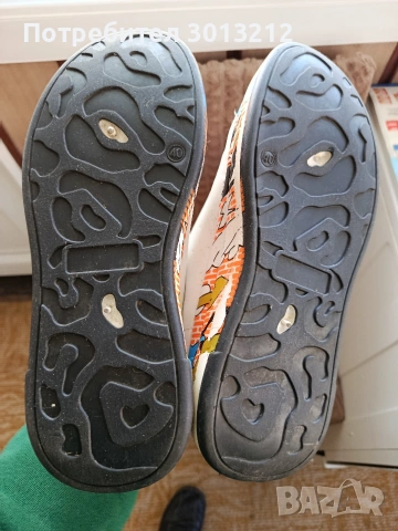 Дамски маратонки номер 40 ., снимка 4 - Маратонки - 54303615