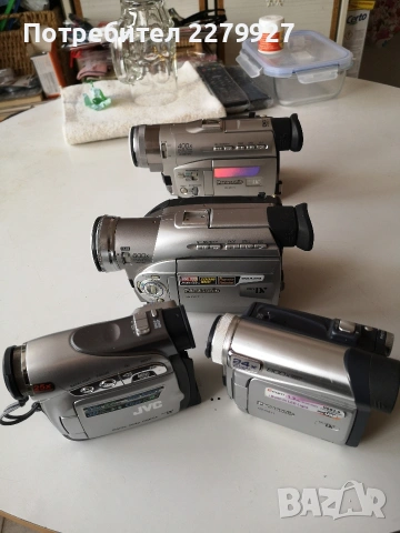MiniDV видео камери Panasonic и JVC 