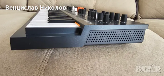 Arturia MiniFreak 37-Key 6-Voice Polyphonic Hybrid Synthesizer 2022, снимка 3 - Други - 47488513