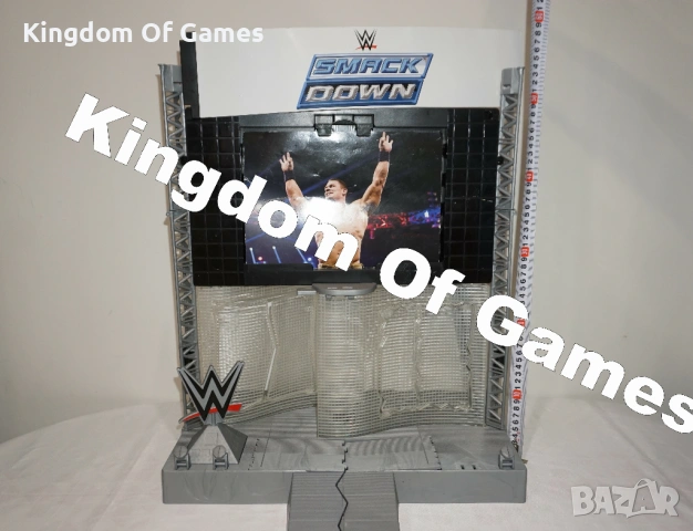 Рядка Кеч Сцена WWE ELECTRONIC ULTIMATE ENTRANCE STAGE PLAYSET MATTEL RAW AND SMACKDOWN, снимка 15 - Колекции - 54275437