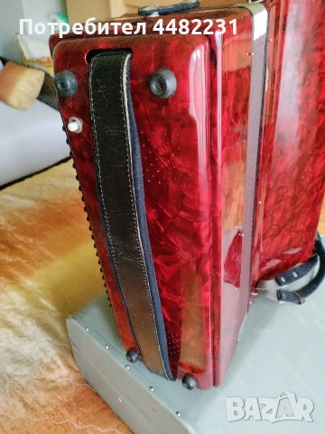 Продавам Немски акордеон ROYAL STANDART120баса 3гласа с куфар , снимка 10 - Акордеони - 52943794