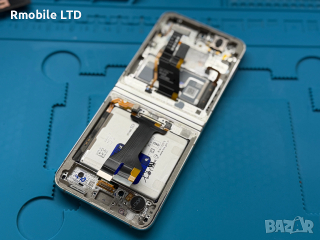 Дисплей със дефект за Samsung Z Flip 5, снимка 3 - Резервни части за телефони - 53013020