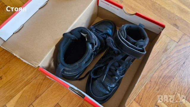 Детски кецове Nike оригинални, снимка 3 - Детски маратонки - 52107271