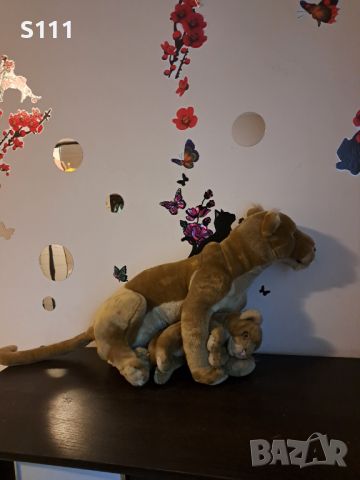 Голяма плюшена играчка Limex, лъвица с малко лъвче