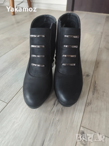 Дамски боти