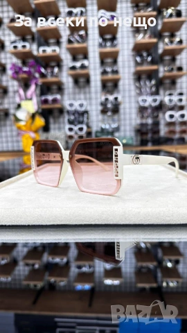 Gucci Слънчеви Очила С UV Защита С Подарък🎁Калъф - Различни Цветове Код E1418, снимка 2 - Слънчеви и диоптрични очила - 54027991
