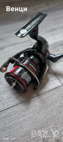 Спининг риболовна макара Shimano Vanford 2500S, снимка 3 - Макари - 47247325