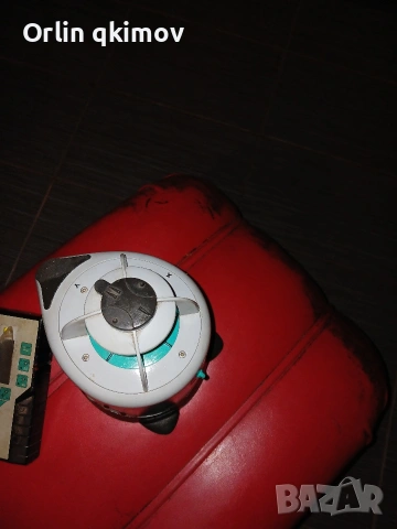 Ротационен лацерен нивелир,работи перфектно,има и мишена !, снимка 3 - Измервателни инструменти - 53565233