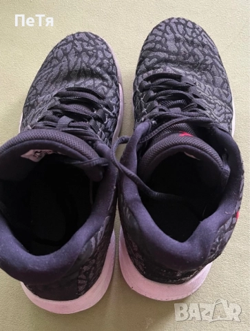 Jordan Fly 23, снимка 2 - Маратонки - 52185345