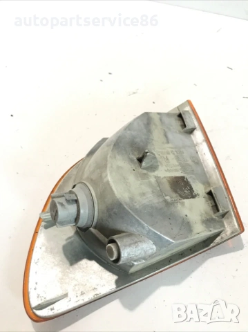Преден десен мигач 2.2 CDI за Mercedes W638 Vito (1996-2002), снимка 3 - Части - 54122214