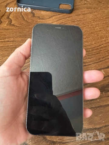 Продавам Iphone 12 pro