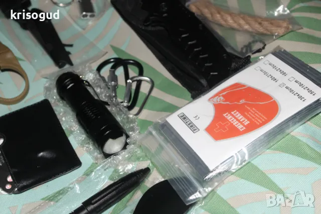 Survival Kit, комплект за оцеляване съставен от 27 части, два ножа, нов, снимка 6 - Екипировка - 49799258