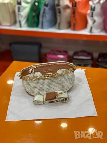 чанти guess , снимка 4 - Чанти - 50570972