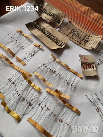 лот нови резистори от стар склад(NEW OLD STOCK) Различни стойности. 