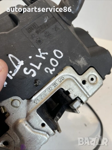 Механизъм за заключване предна дясна врата 200K за Mercedes SLK R171 (2005) 1717200235 , снимка 2 - Части - 53975454