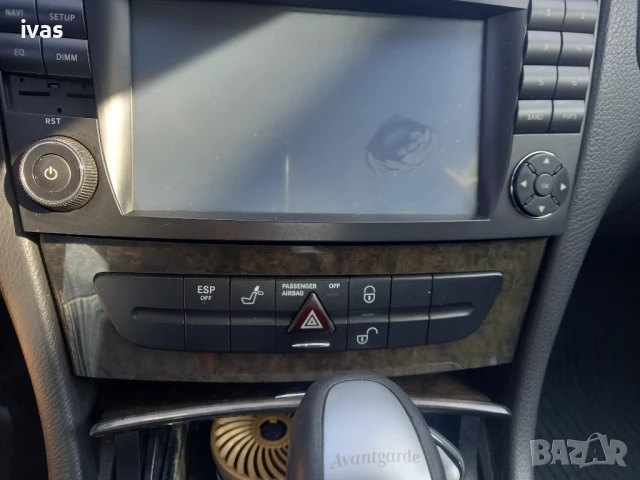 Mercedes-Benz E 220 CDI Avantgarde, снимка 6 - Автомобили и джипове - 50889745
