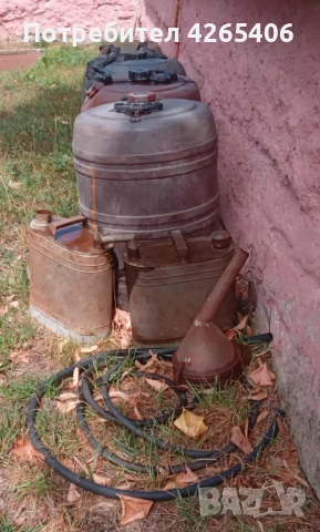 7 Пластмасови туби за гориво, фуния, 2 лейки и маркуч за гориво, снимка 5 - Други стоки за дома - 51574014