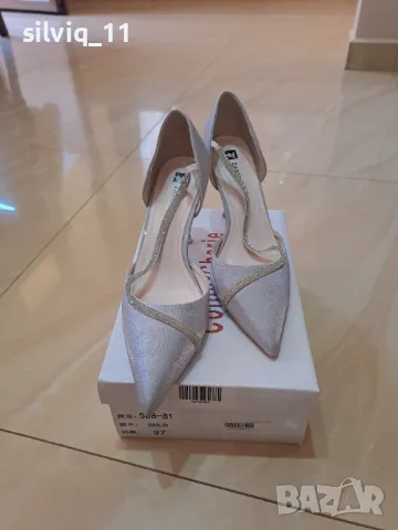Супер елегантни сребристи обувки , снимка 2 - Дамски обувки на ток - 50089592