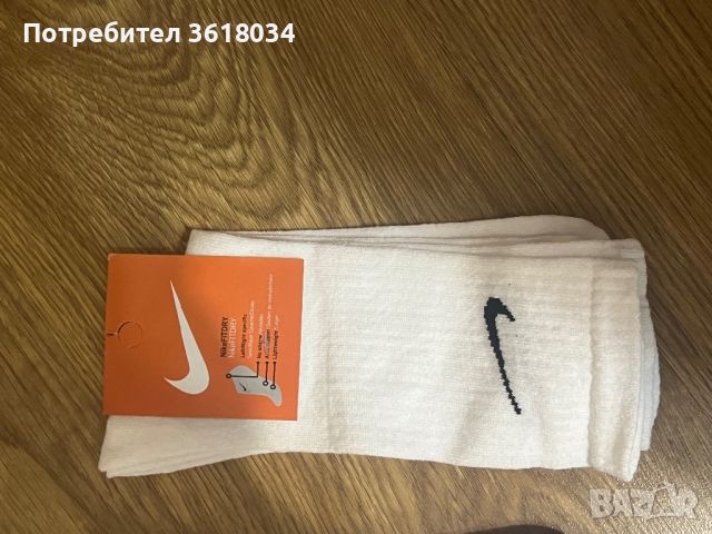 Nike Бели/Сиви Чорапи Един Размер, снимка 4 - Спортни дрехи, екипи - 46411438