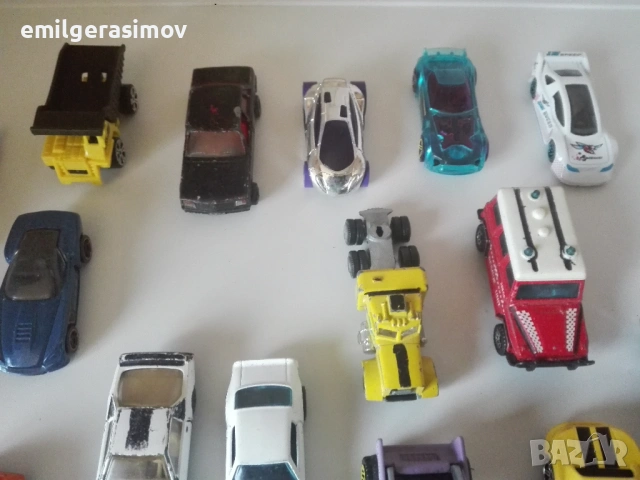 Влакче и метални колички два лота.., снимка 3 - Влакчета, самолети, хеликоптери - 34618076