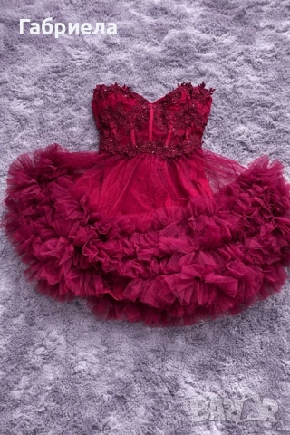 Нова къса официална рокля в тъмно червено