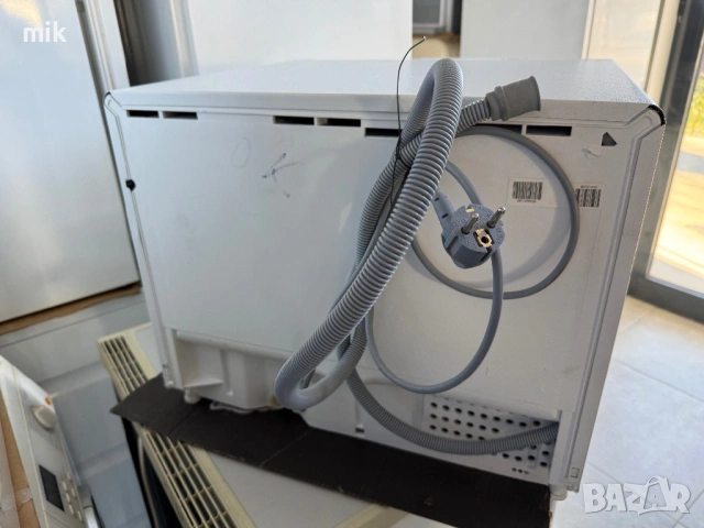 Мини - Малка съдомиялна AEG за вграждане, снимка 6 - Съдомиялни - 53643207