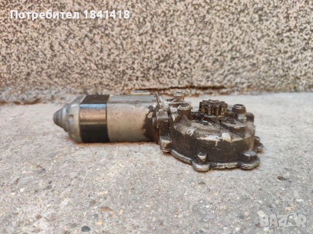 Моторче чистачки Mercedes W124/ Мерцедес 124, снимка 5 - Части - 50879241