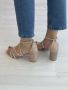 Официално-ежедневни дамски сандали с елегантни извивки и бляскави детайли, снимка 2