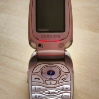Samsung E330, снимка 2 - Samsung - 44976879
