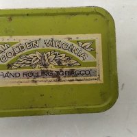 Стара метална кутия от тютюн, снимка 1 - Антикварни и старинни предмети - 45694410