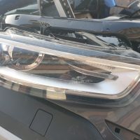 Десен фар за Audi Q3.xenon.8u0 941 006, снимка 1 - Части - 45326590