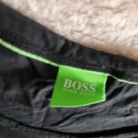Оригинална тениска boss размер L , снимка 4 - Тениски - 45537419