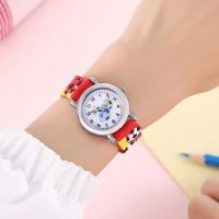 Нов моден цветен кварцов часовник - Футбол, Унисекс, снимка 2 - Дамски - 46007290