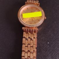Метална верижка за дамски часовник красив стилен дизайн 44848, снимка 1 - Каишки за часовници - 45381454