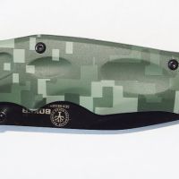 Дизайнерски нож сгъваем BOKER PLUS 96/210, с minecraft мотиви, снимка 2 - Ножове - 45210914