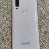 Motorola One action 4gb/128gb счупен дисплей запазена, снимка 1 - Motorola - 45593191