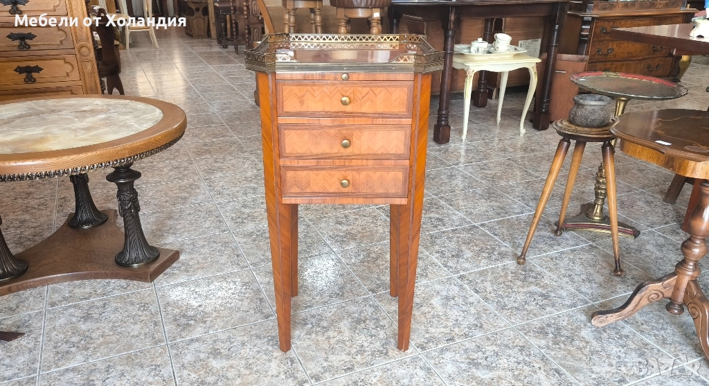 шкафче Луи 16-ти с интарзия, снимка 1