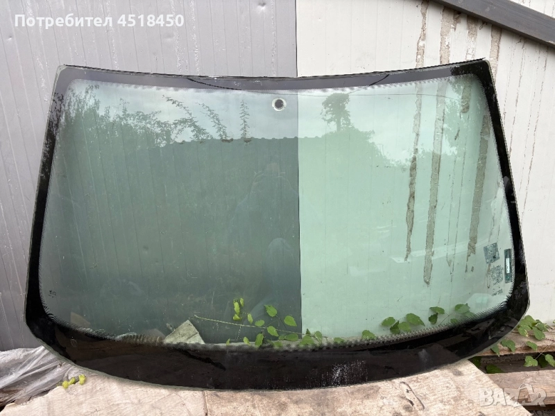 Предно стъкло за BMW E36 седан , снимка 1