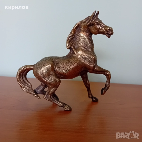 Красива метална статуетка на  арабски кон, снимка 1
