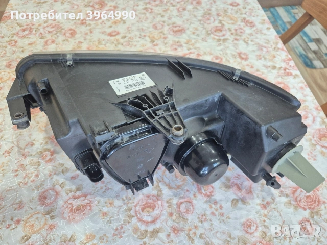 Кристален Оригинален ляв фар HELLA за пасат В5.5 , снимка 5 - Части - 53846797