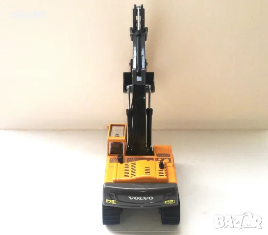 Siku Volvo EC Super Hydraulic Excavator Мащаб 1:50, снимка 4 - Колекции - 49083322